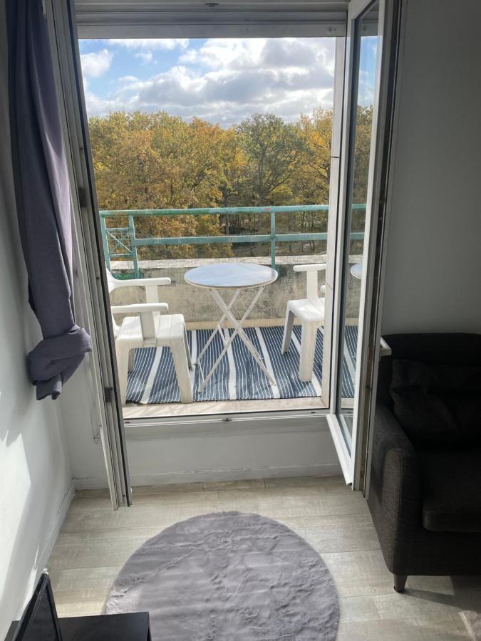 Appartement Cosy En Plein Centre-Ville D Evry Courcouronnes Exterior photo